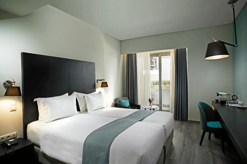 Double or Twin Room with Balcony image 2