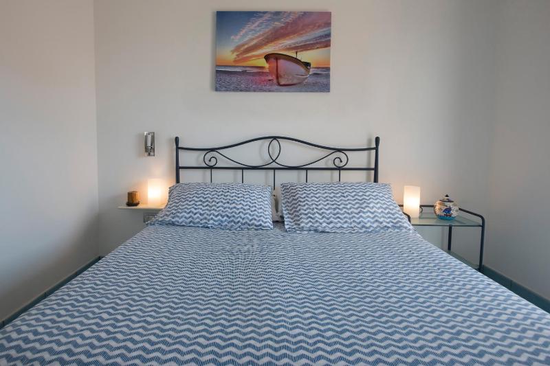 One-Bedroom Apartment image 3