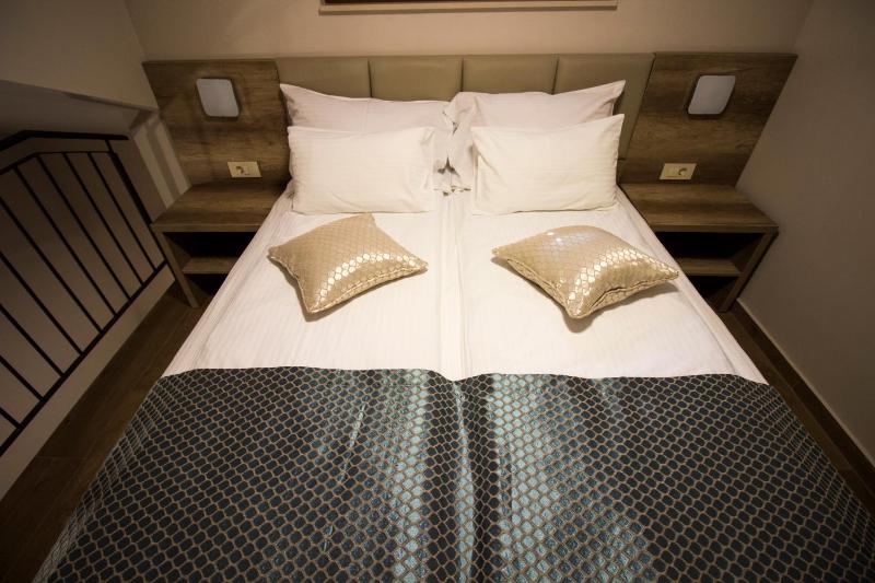 Superior Double or Twin Room image 2