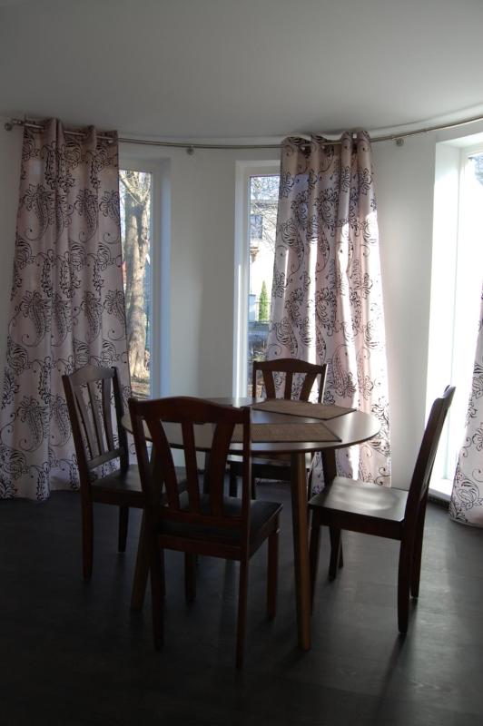 Single Room image 4