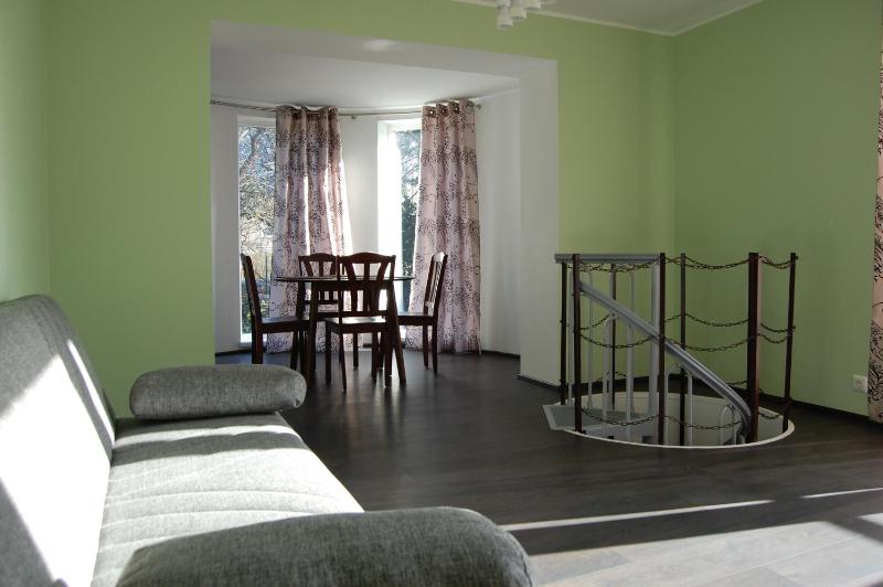 Single Room image 3