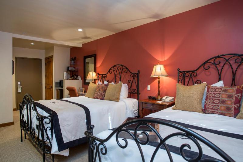 Standard  Room image 2