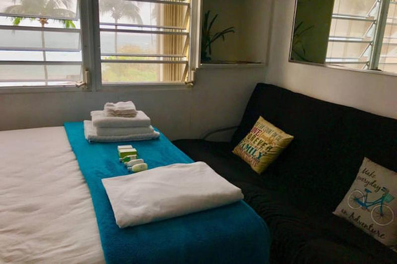 Studio Apartment with Sea View image 2