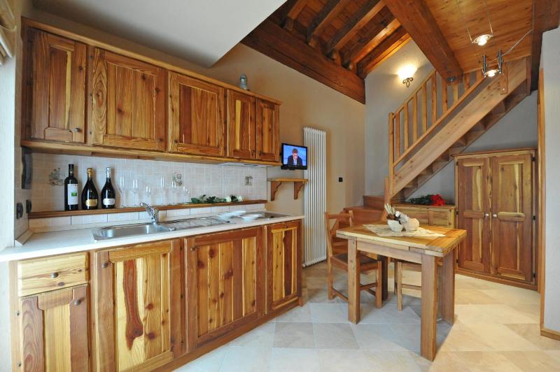 Triple Room with Kitchenette - Split Level image 3
