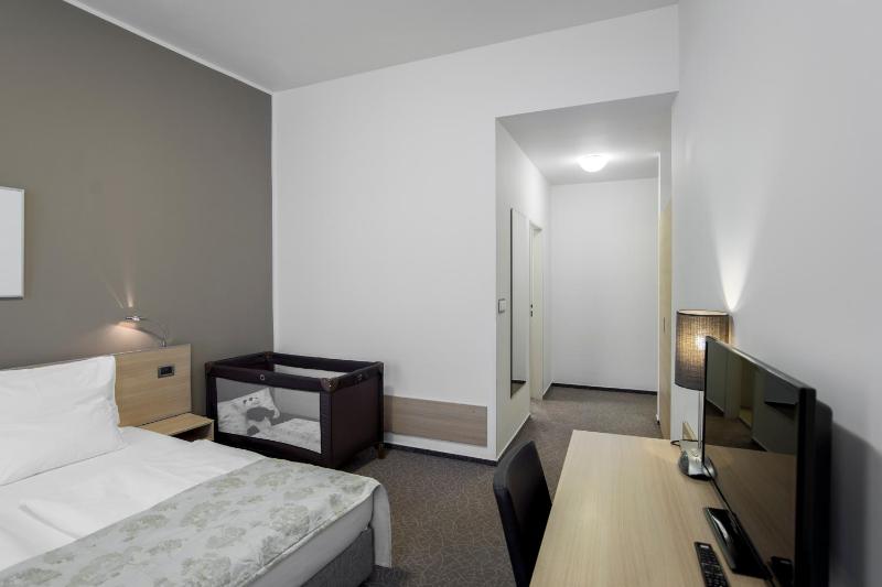 Hotel Páv - image 16