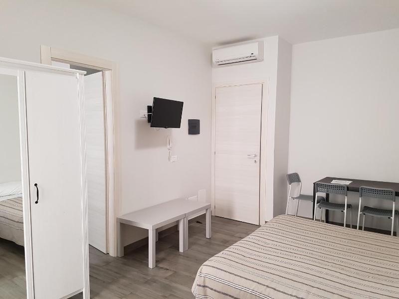 Triple Room image 2