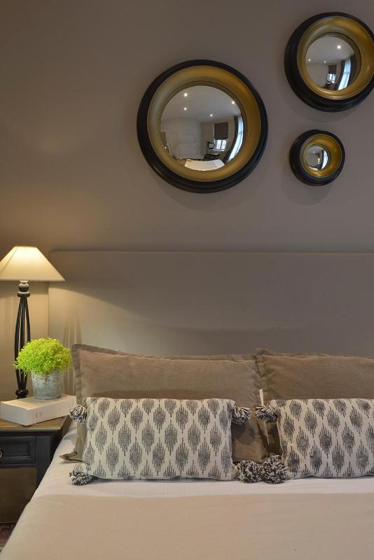 Privilege double room – Main villa image 3