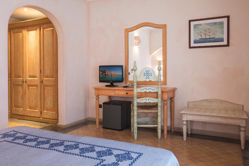Single Room image 4