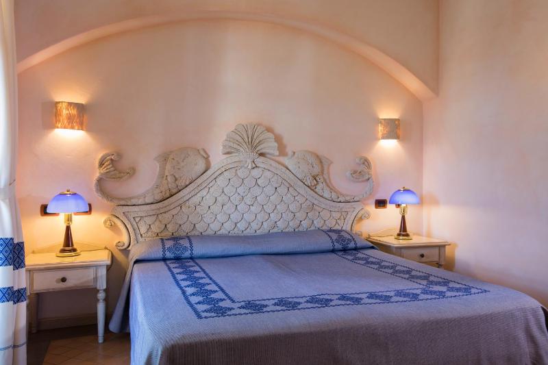 Single Room image 3
