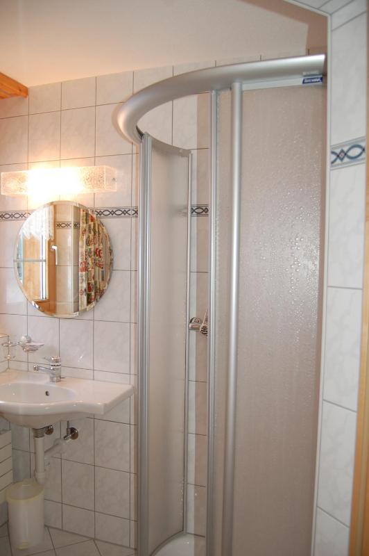 Single Room image 4