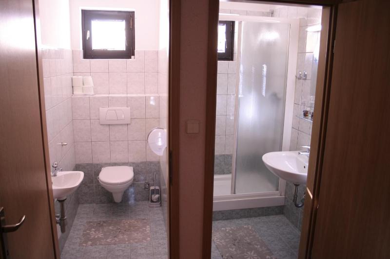 Triple Room image 2