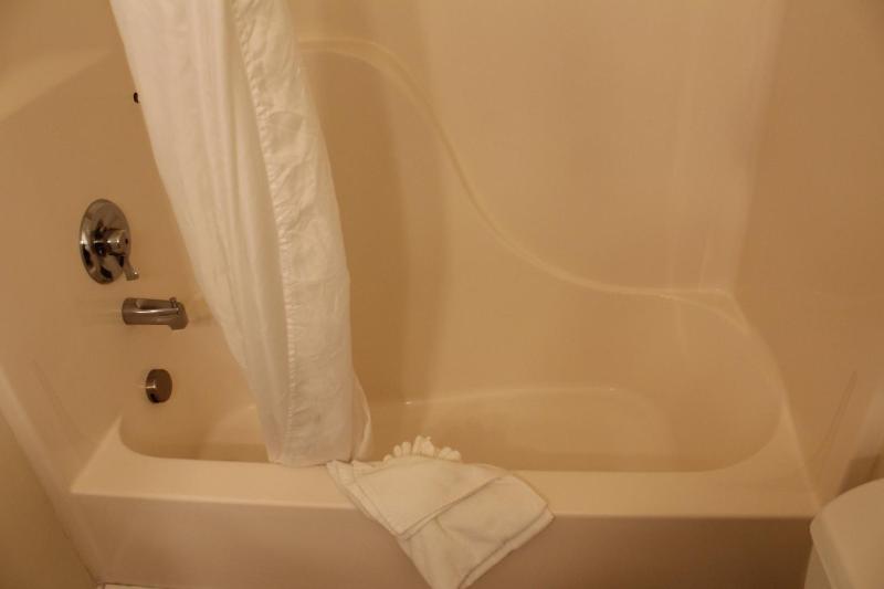 Tillamook Head Double Queen Suite image 4
