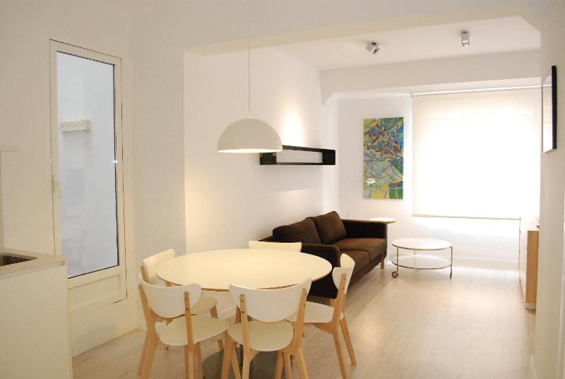 Three-Bedroom Apartment - San Dionisio, 3 image 4