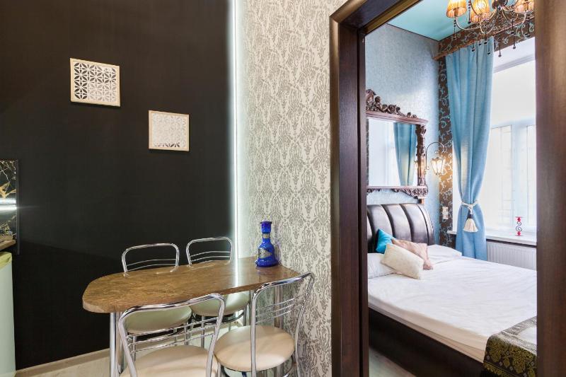 Austrian Apartments Leopolli near railway station - image 3