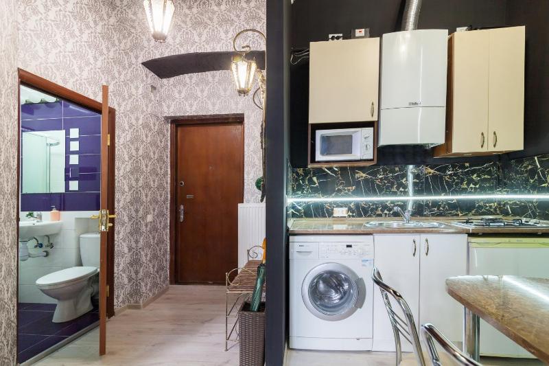 Austrian Apartments Leopolli near railway station - image 5