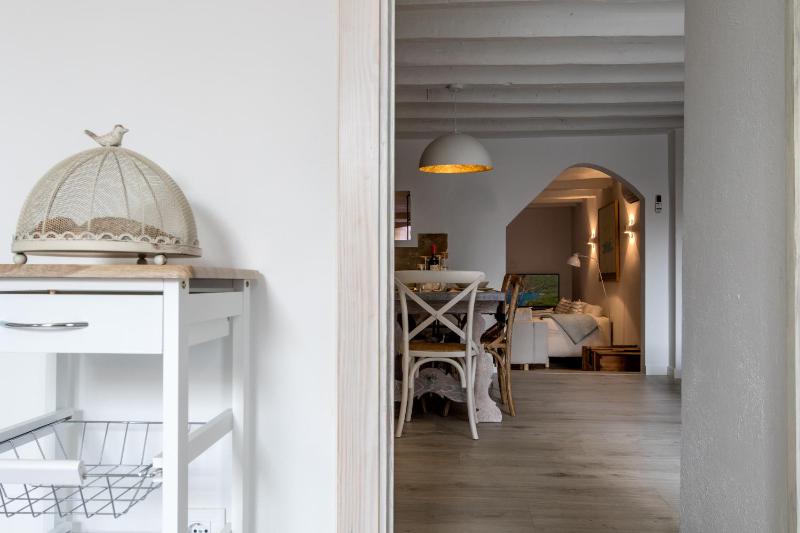 Three-Bedroom Townhouse image 4
