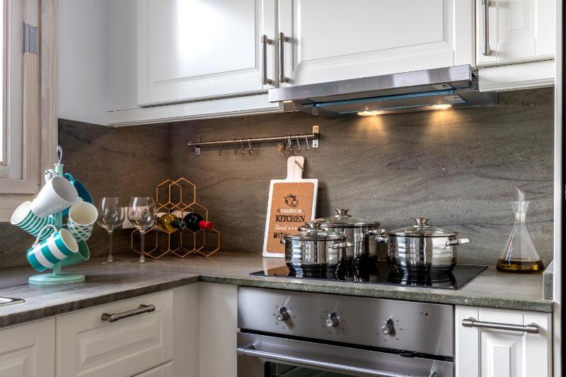 Three-Bedroom Townhouse image 3