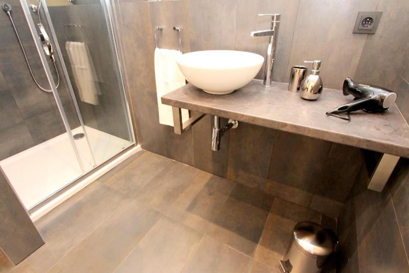 Apartment with Terrace image 4