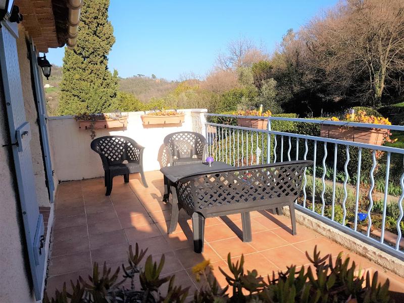 Double or Twin Room with Balcony image 2