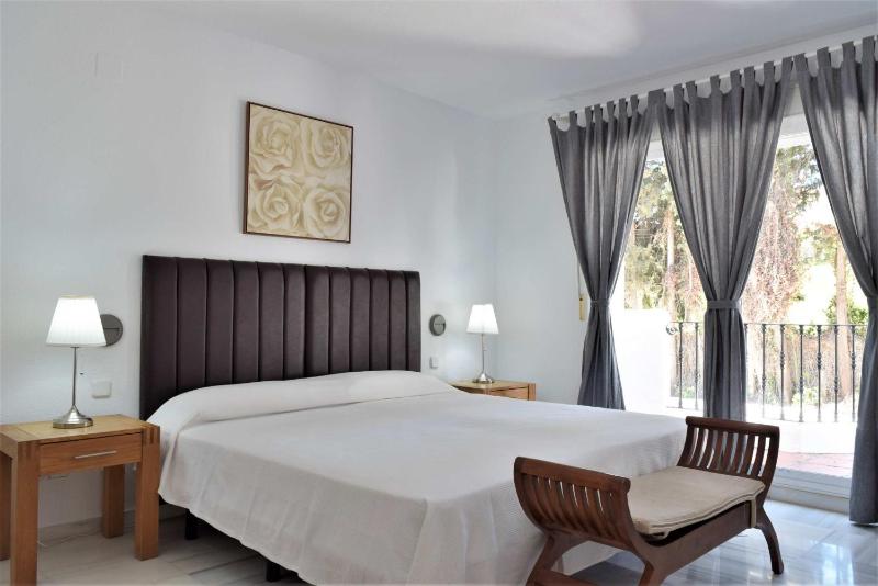 SERINAMAR- Los Naranjos de Marbella - image 2