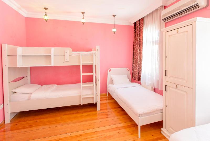 Bed in 6-Bed Female Dormitory Room image 3