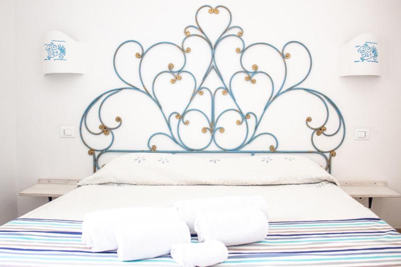 Double or Twin Room image 3