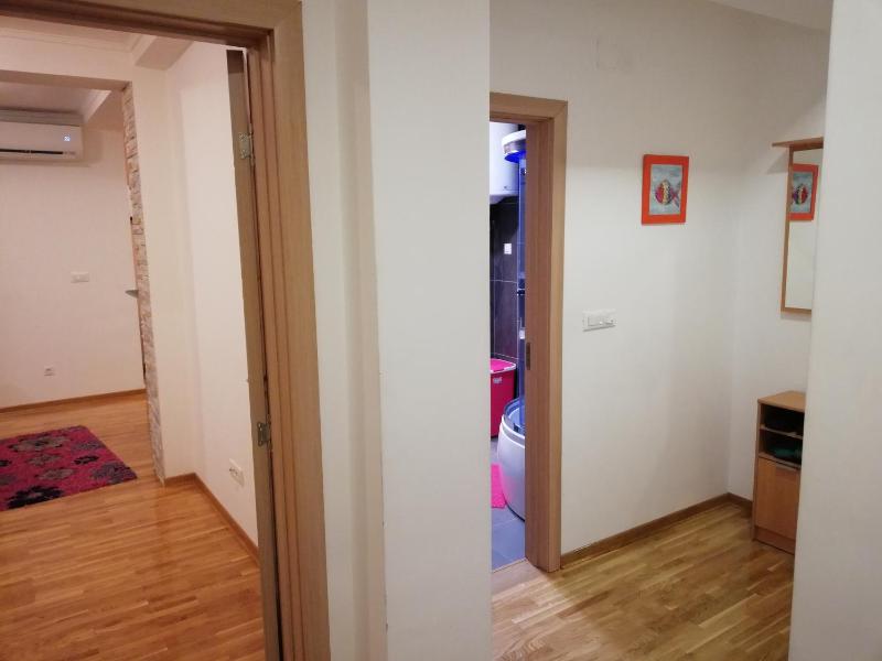 Shumice Apartment - image 4