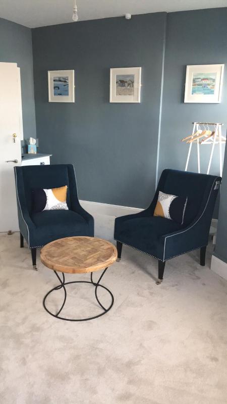 Double with Harbour View image 3