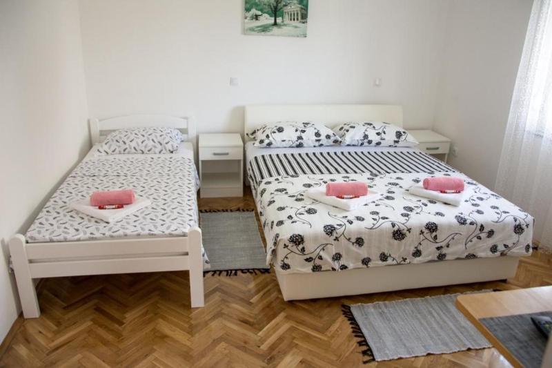Apartment image 3