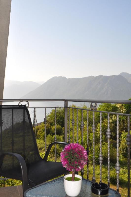 Apartment with Sea View image 4