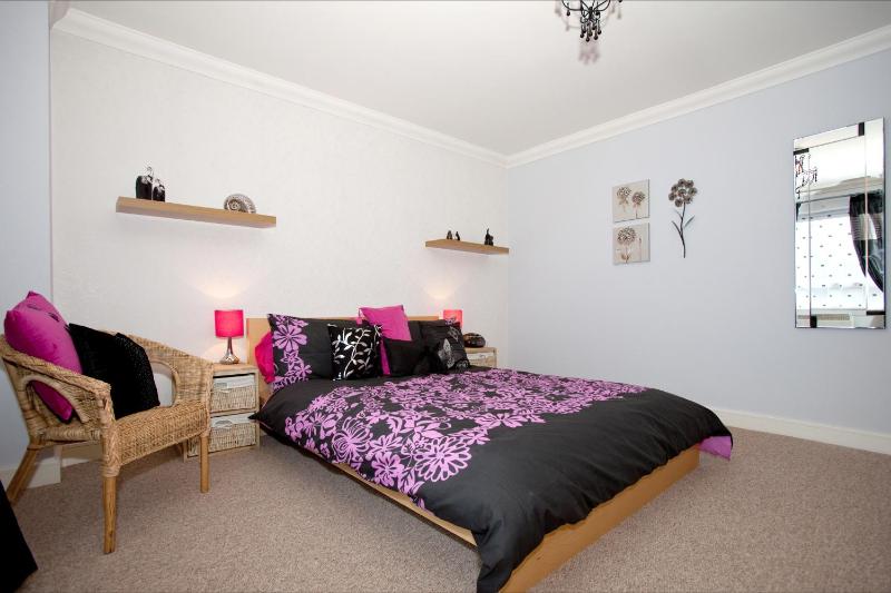 Three-Bedroom Apartment image 3