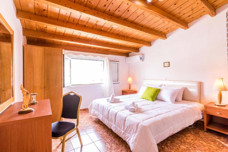 Solari Cosy Studio 1 Images