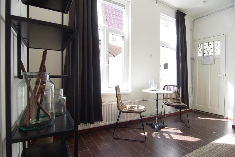 Large Double Room image 3