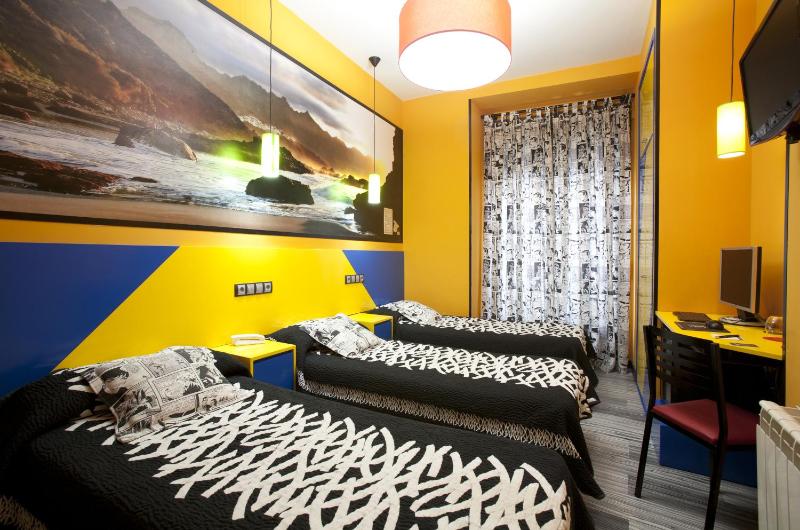 Triple Room image 3