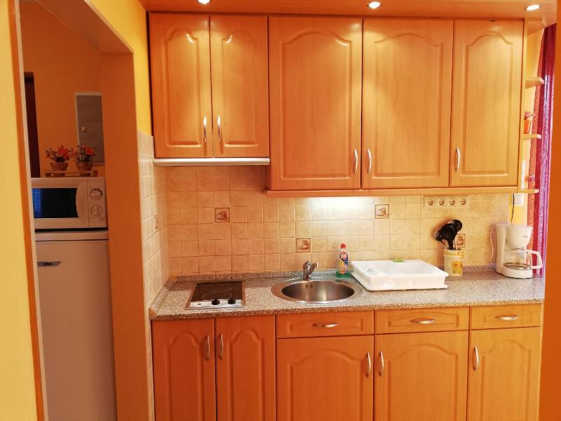Balaton Beach Apartman - image 45