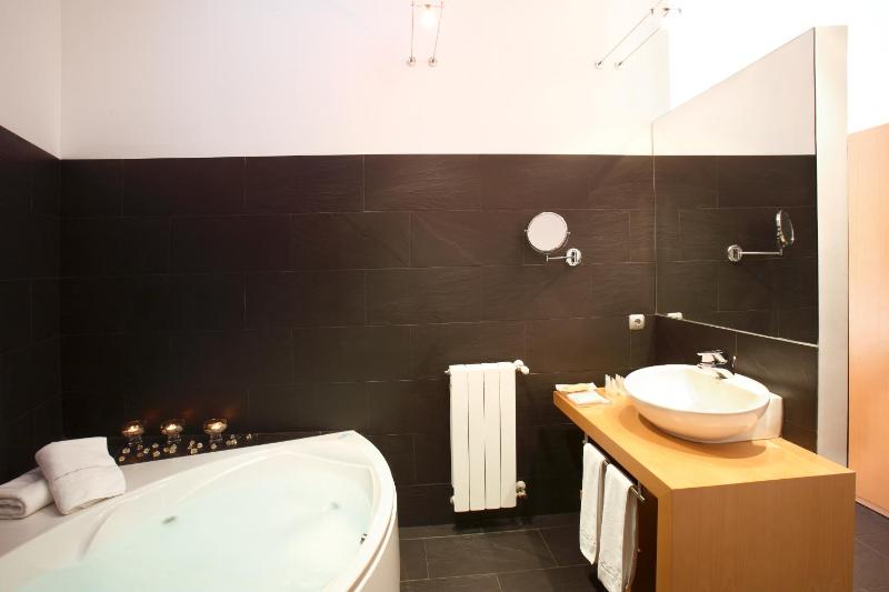 Superior Double Room image 2