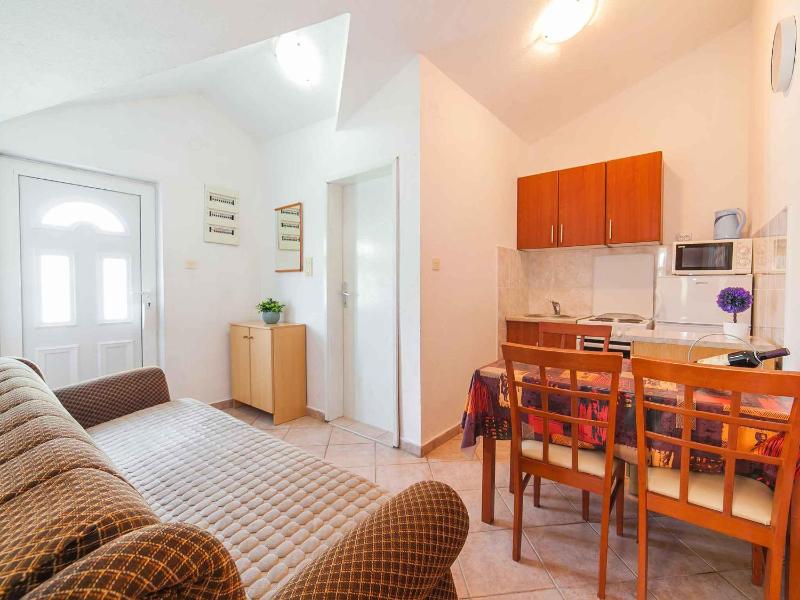 One-Bedroom Apartment with Terrace image 3