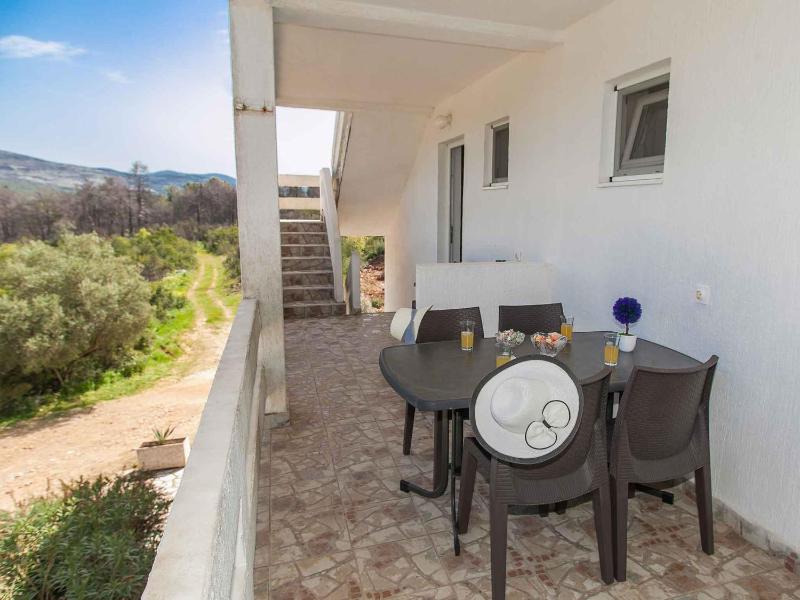 Family Two-Bedroom Apartment with Terrace image 1
