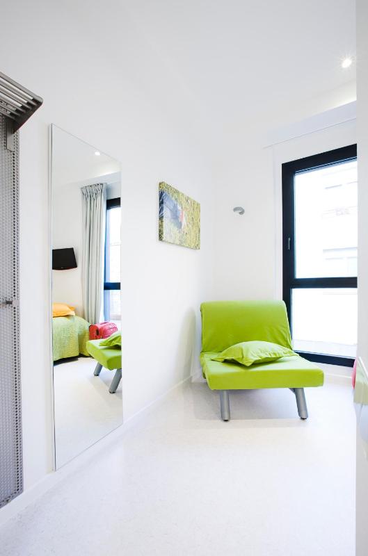 Single Room image 2