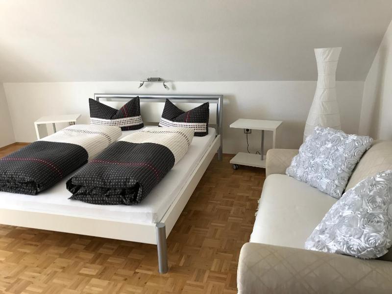 Apartment image 3