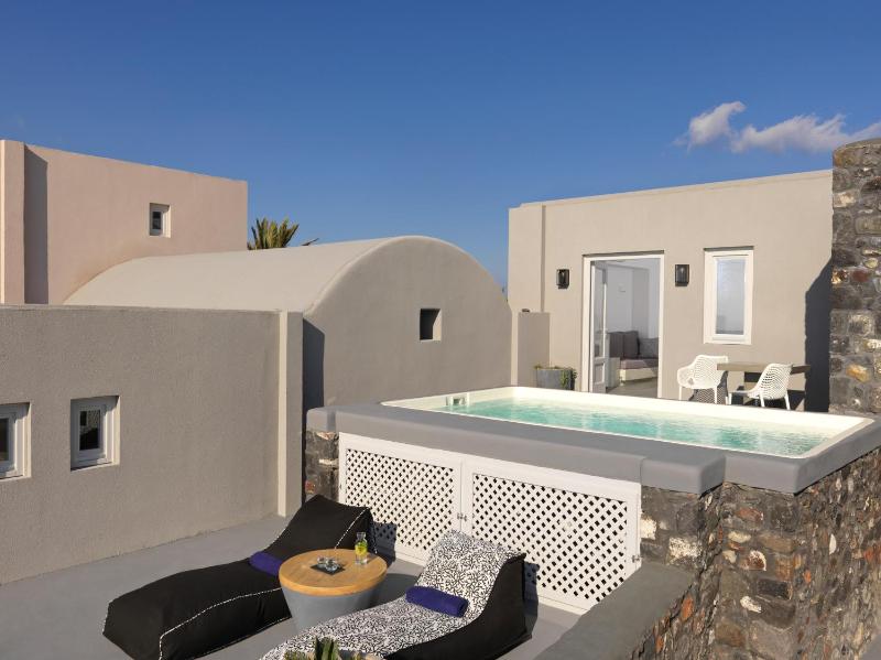 Elysian Villa with Pool, Sea & Sunset view image 4
