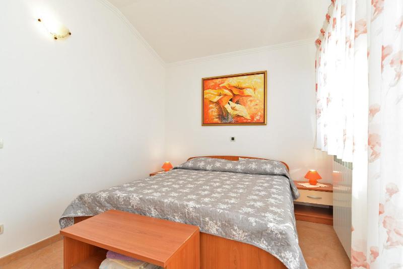Apartment image 4