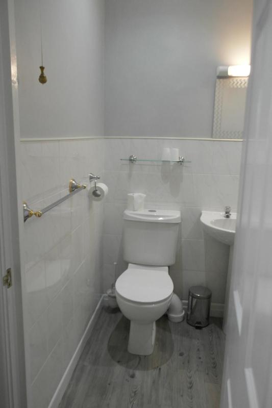 Double Room with Sea View image 3