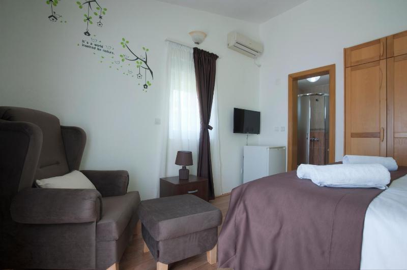 Double Room with Sea View image 2
