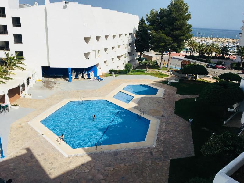 Apartamentos Eurhostal Altamar - image 1