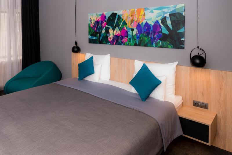 One-Bedroom Apartment image 1