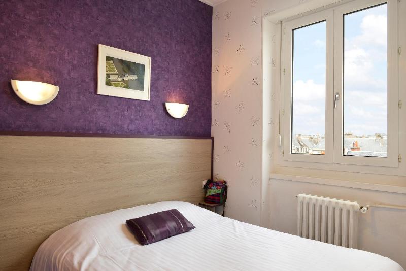 Standard Double Room image 1