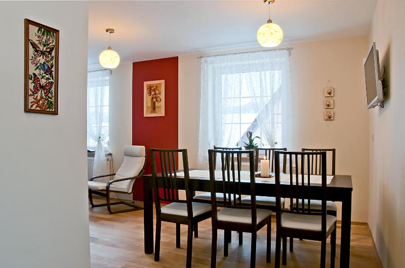 Four-Bedroom Apartment (8 Adults) image 1