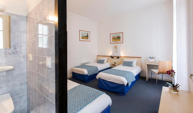 Triple Room image 3
