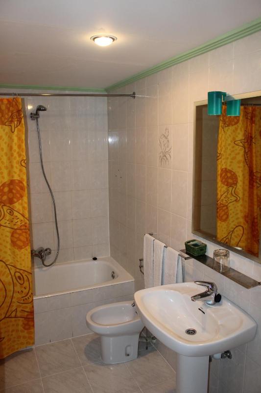 Triple Room image 2